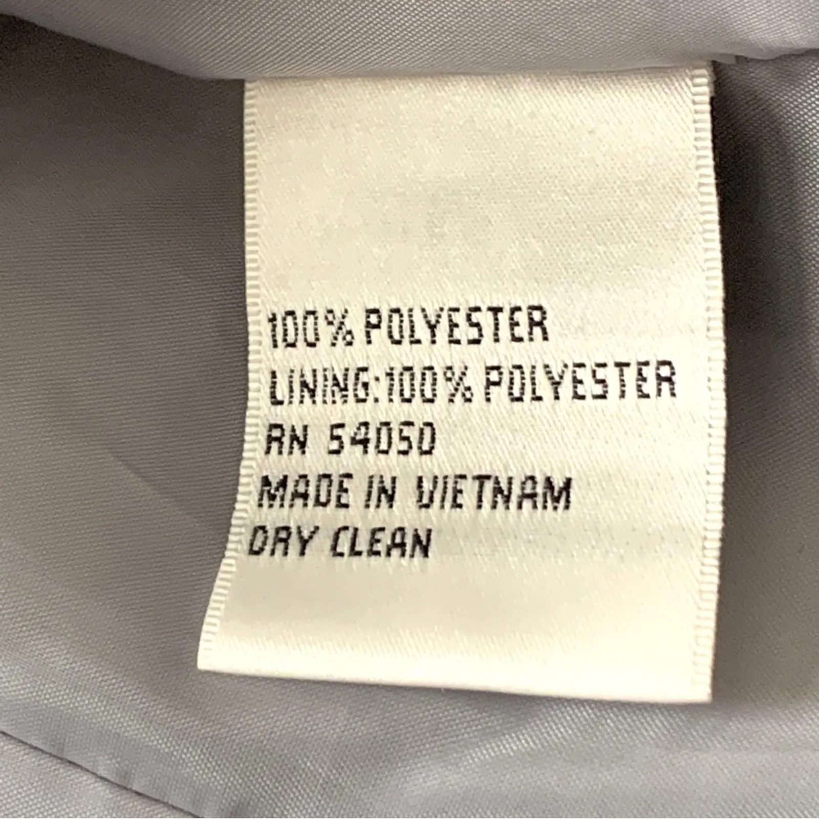 Le Suit  Blazer Jacket Gray Silver Three Button Front Pleated Tailored Size 6 - Image 11