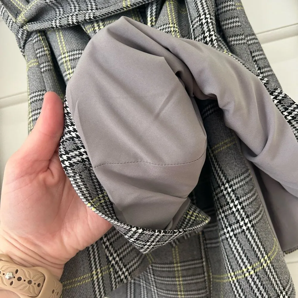 Alexia Admor  Plaid Jacket - Image 14
