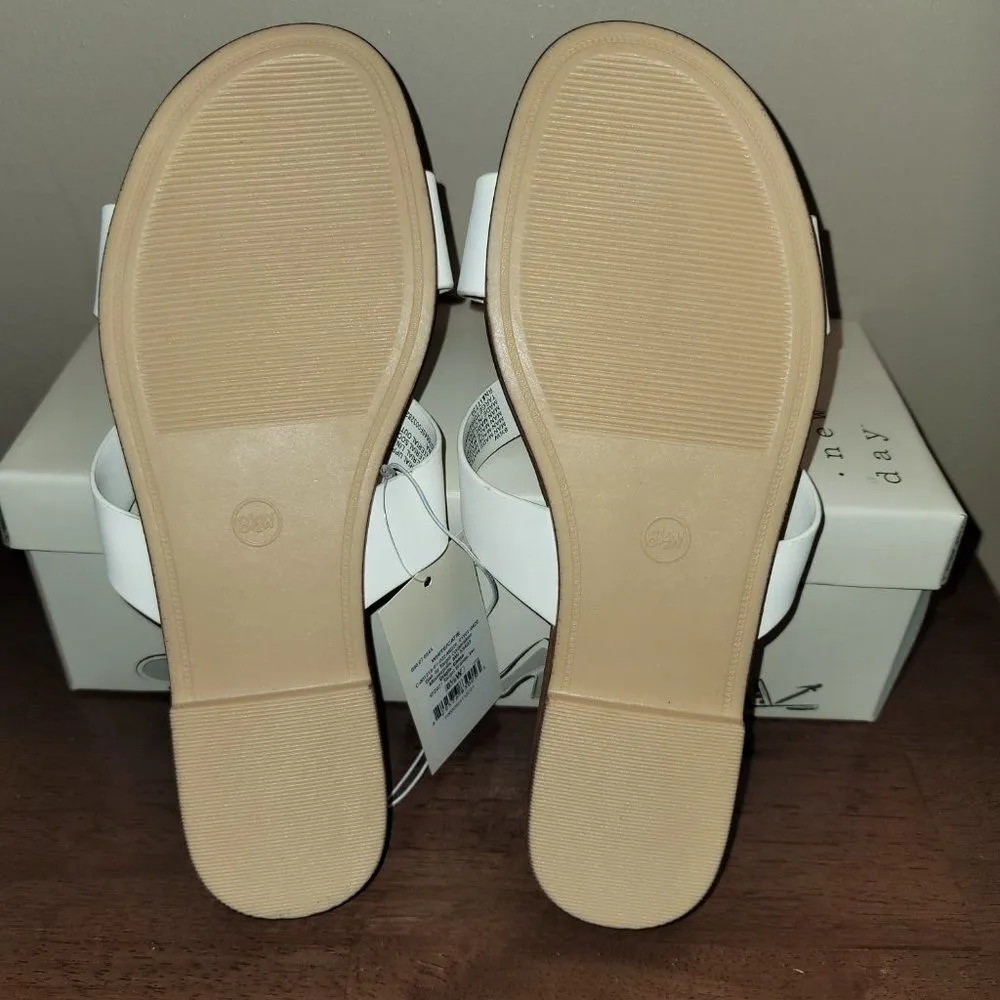 NWT a new day CATIE Size 8.5W White Women's Sandals - Image 2