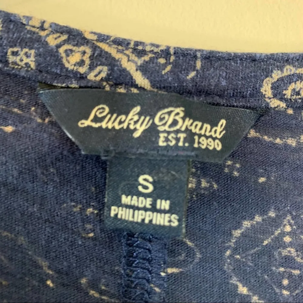 Lucky Brand Blue Bandana Print Split Back Top - Image 3