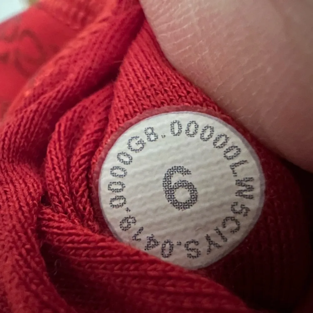 Lululemon Wunder Under HR Tight 28” Full on luxtreme manifesto size 6 in red - Image 8