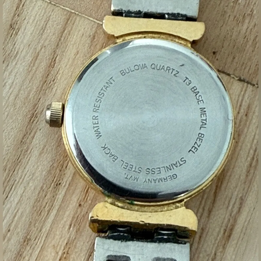 Bulova Vintage Ladies Watch Two-Tone Bracelet Pearl Dial Stainless Case New Batt - Image 10