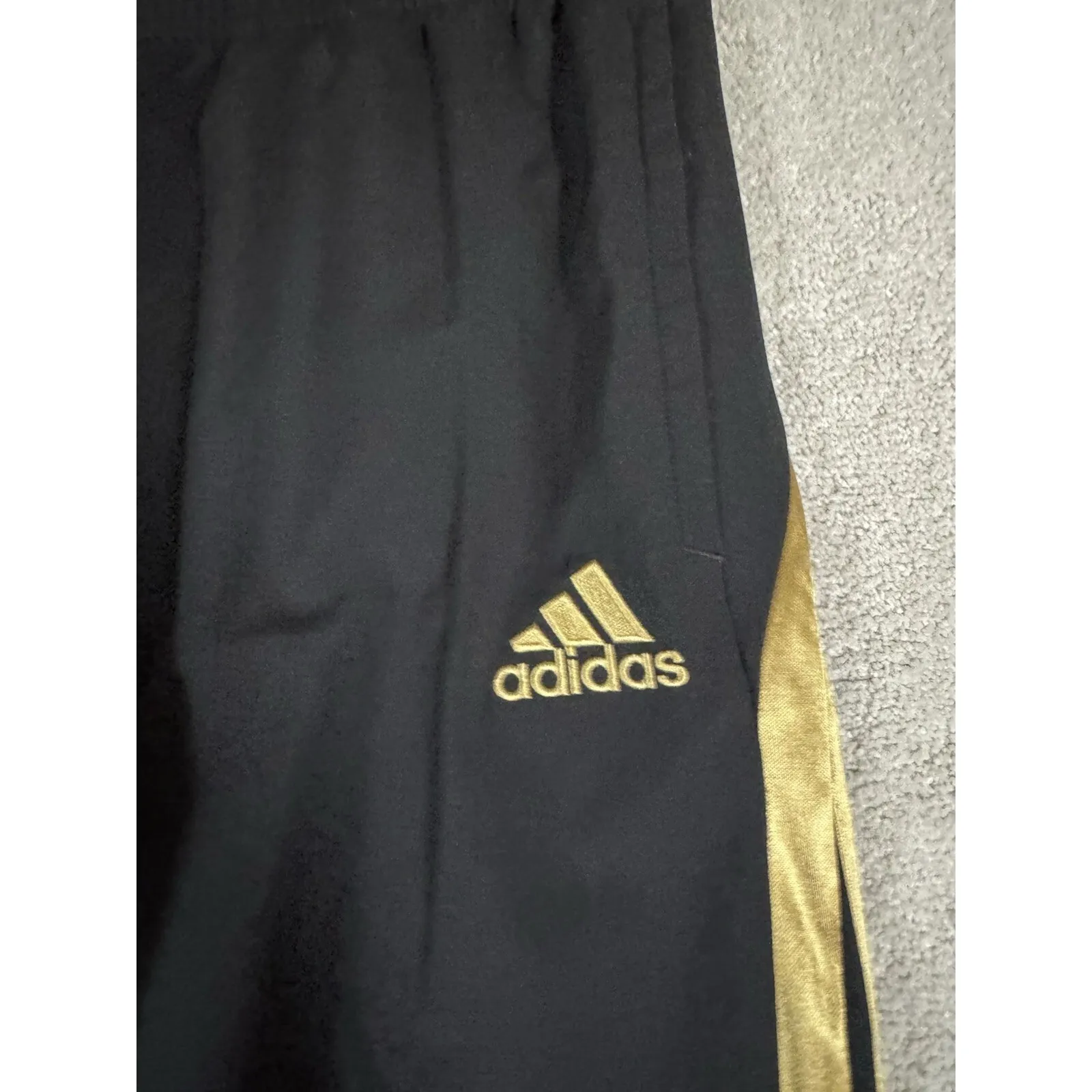 Adidas FC Arsenal Icon Woven Track Pants Mens‎ Medium 3 Stripes Black/ Gold Med. - Image 2