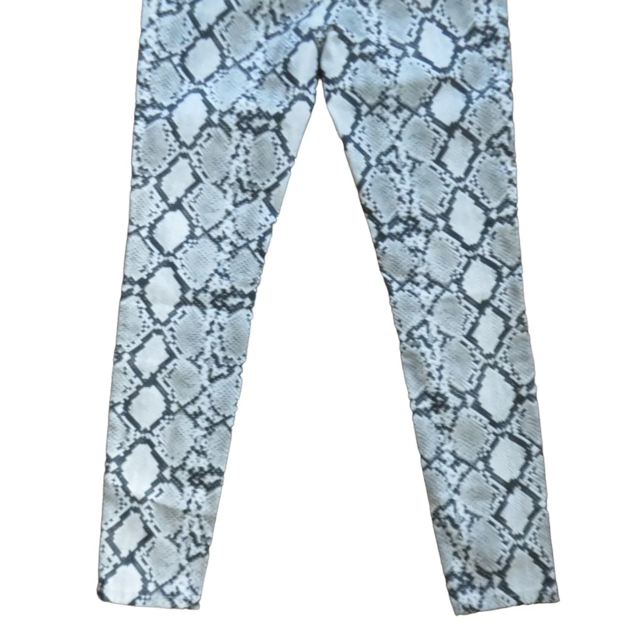 Hammer Animal Print Jeans Mid-Rise Denim Pants Snakeskin Print Size 26 NWOT - Image 6