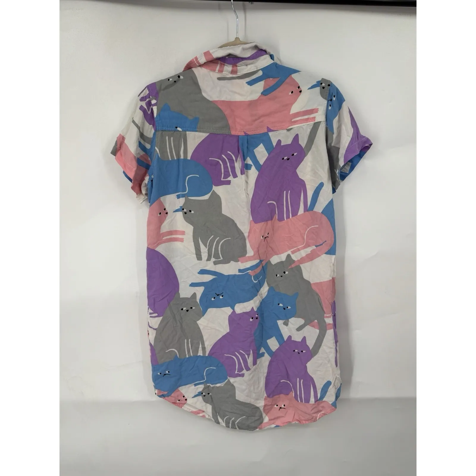 Abaday Cartoon Cat Button Front Short Sleeve Shirt Women Small Colorful Retro - Image 2