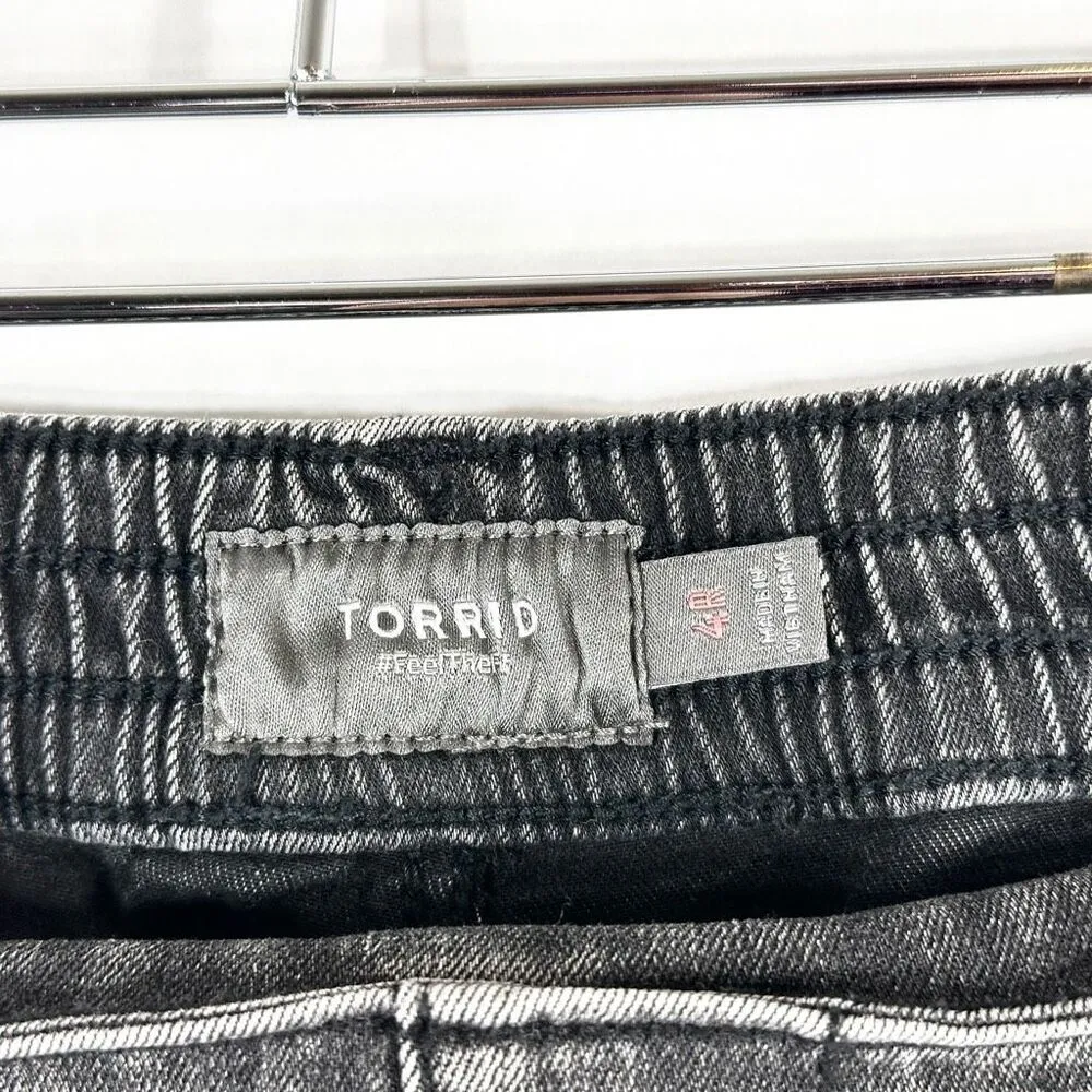 Torrid Plus Sz 4X Jeans Pull On Boyfriend Straight Super Soft Mid Rise Black 533 - Image 11