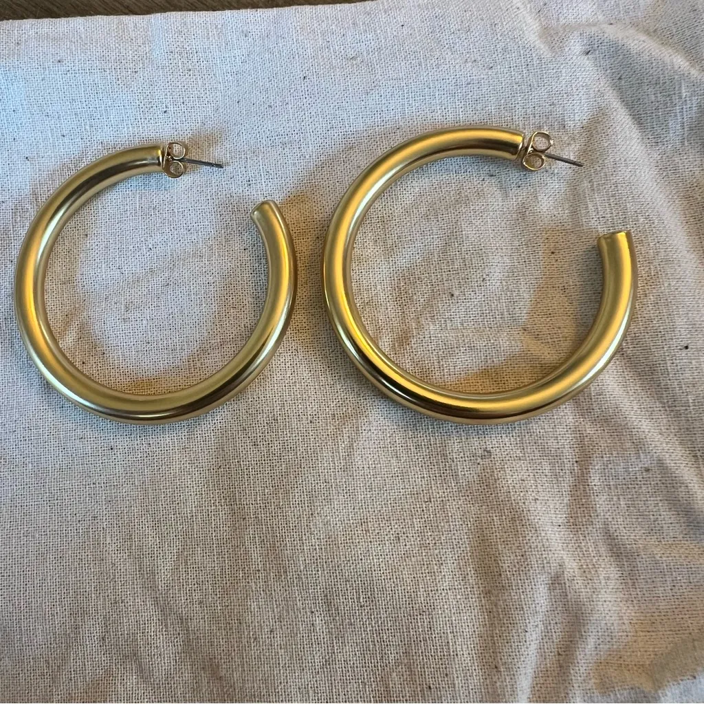 J. Crew Gold Hoop Earrings in Shiny Matte Gold NWOT - Image 6