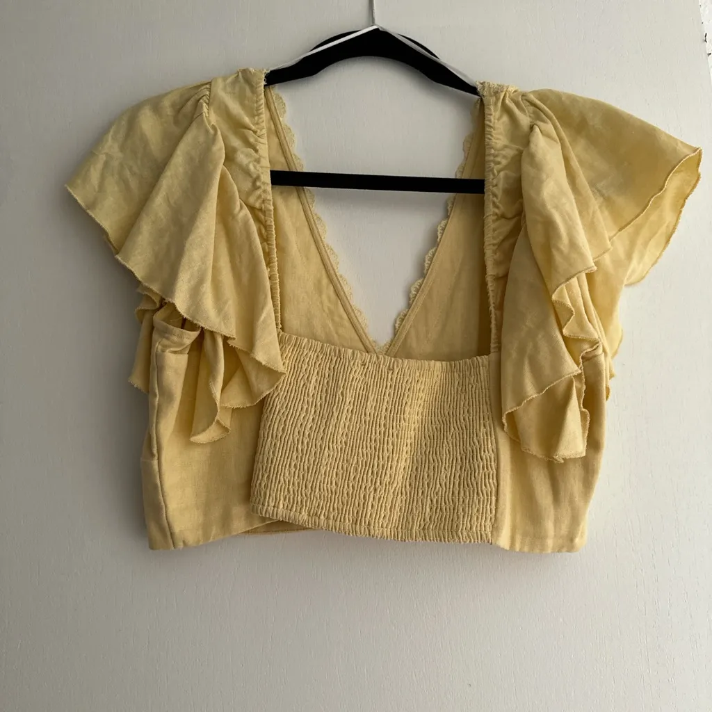 Love Tree Yellow Cropped  Blouse size L - Image 3