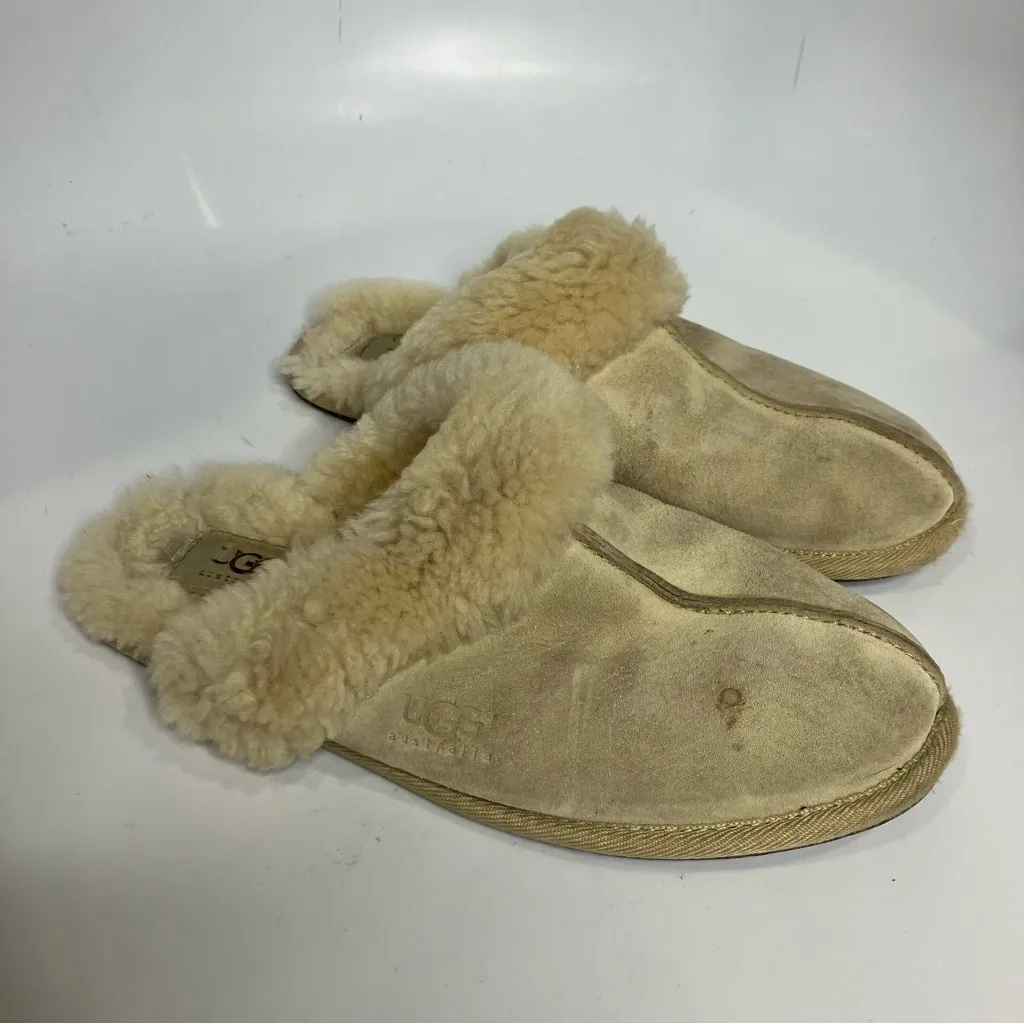 UGG Scuffette ll women’s tan cream slippers fur lined women’s size‎ 8 winter - Image 2