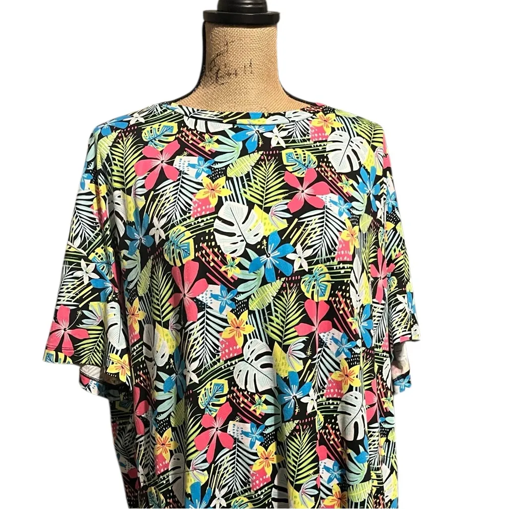 Secret Treasures Super Soft Tropical Print Sleep Shirt with Pockets - Image 2