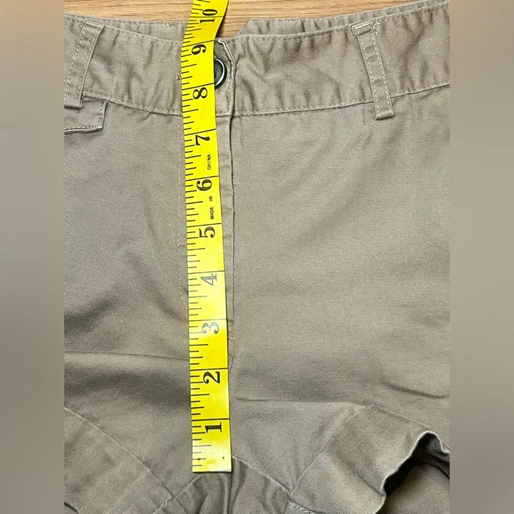 ZARA Basic Khaki Twill Shorts Size Small - Image 3