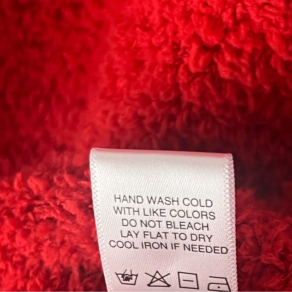 MICHAEL STARS Freja Red Fuzzy Long Sleeves Crewneck Pullover Sweater Size Medium - Image 5