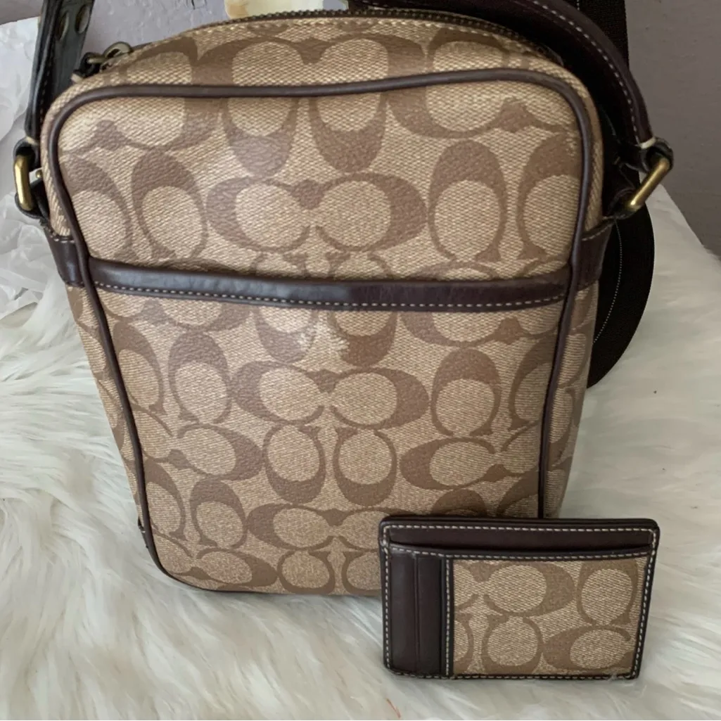 Authentic Y2K Coach Heritage Signature Leather Messenger Bag & Card Holder - Image 4