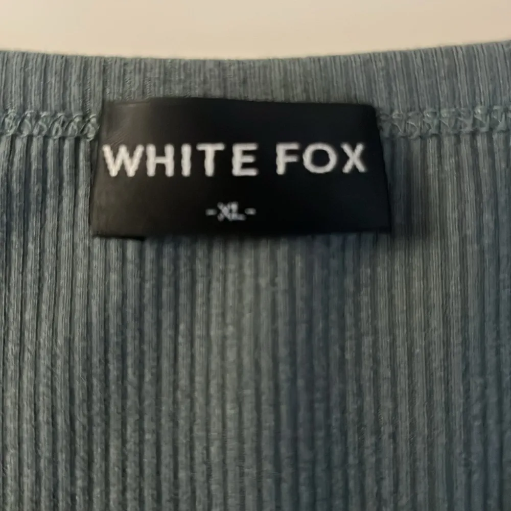 White Fox Ribbed Baby Tee Size Medium - Image 4