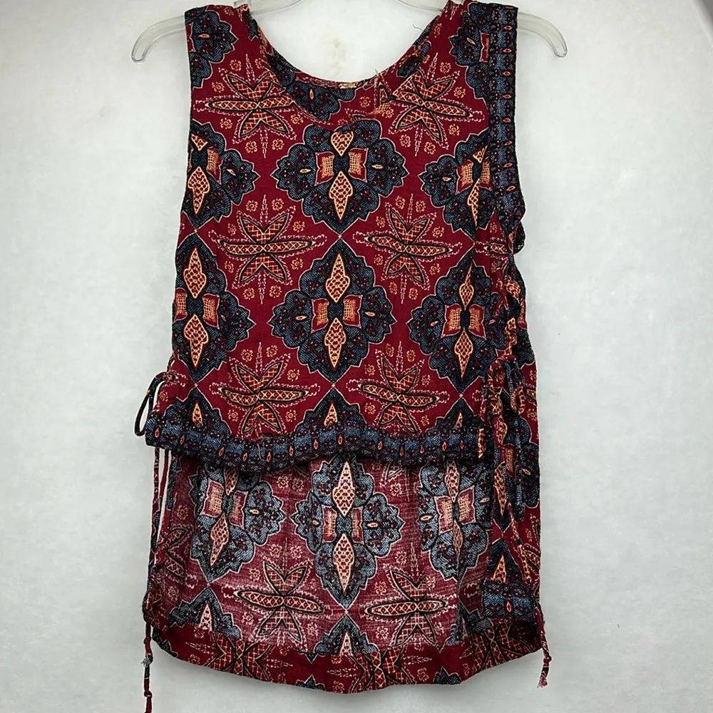 Hi-Low Boho Festival Crop Top Red Geometric Lace Up Sides - Image 3