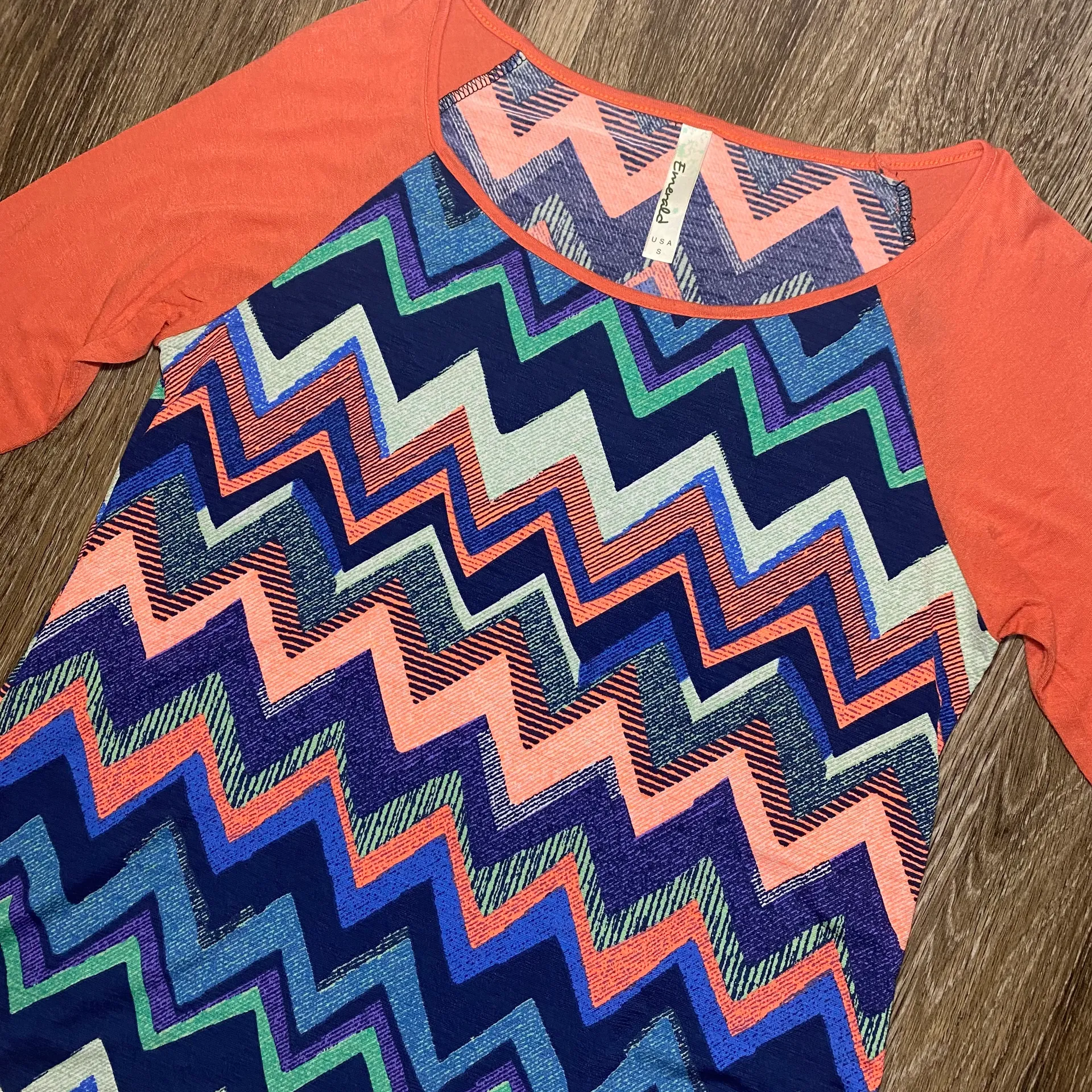 Emerald Sundae Womens Chevron Printed Shirt - S - Image 2