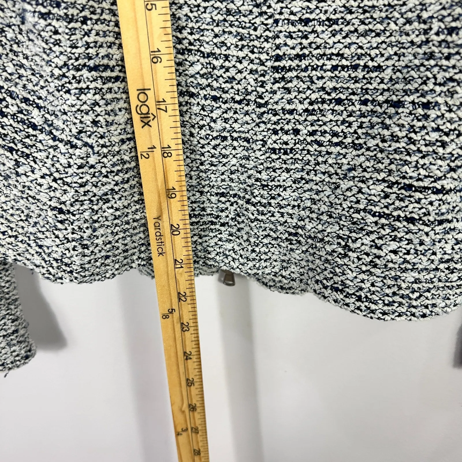 Club Monaco Boucle Zip Jacket Womens Small Black White Quiet Luxury Minimalist - Image 5