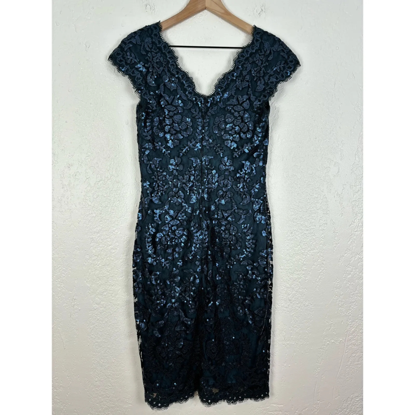 Tadashi Shoji Blue Paillette Embroidered Lace V-Neck Cap Sleeve Dress Size 6 - Image 4