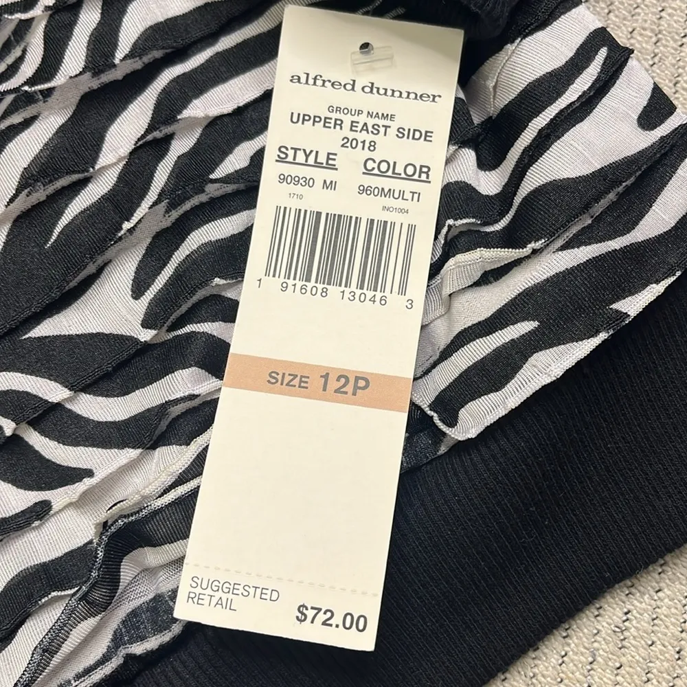 Alfred Dunner Upper East Side Zebra Print Bomber zip up Jacket - Image 4