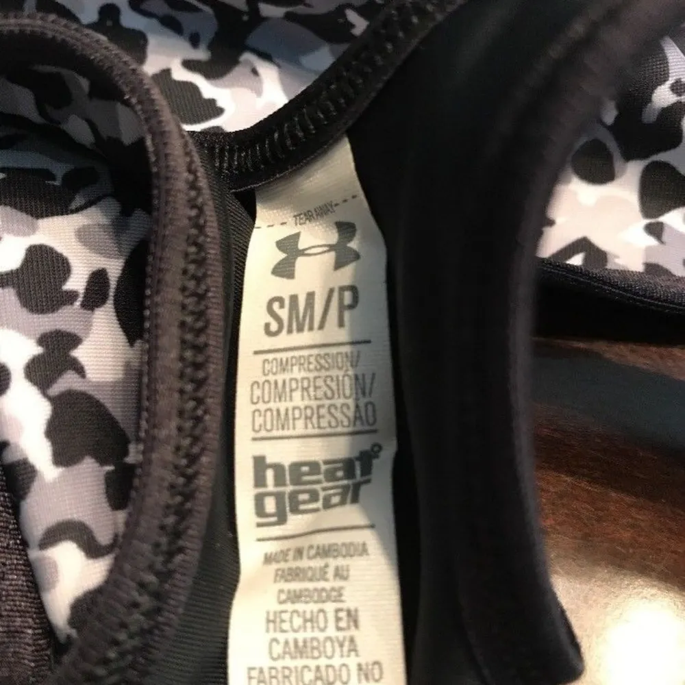 Under Armour Black Camo Racerback Sports Bra Small - Image 5