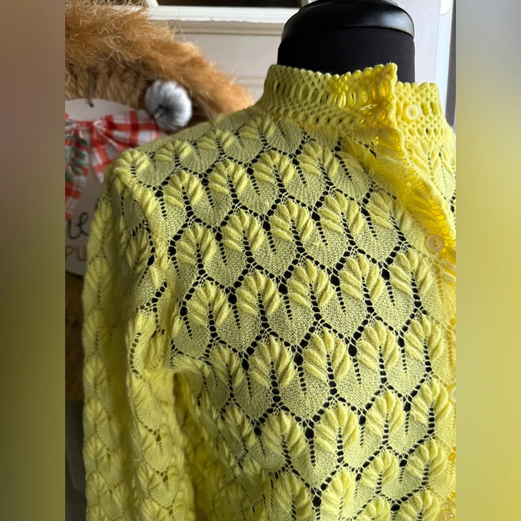 Vintage NOS 70s Montgomery Ward knit button down cardigan sweater, size medium Yellow - Image 4
