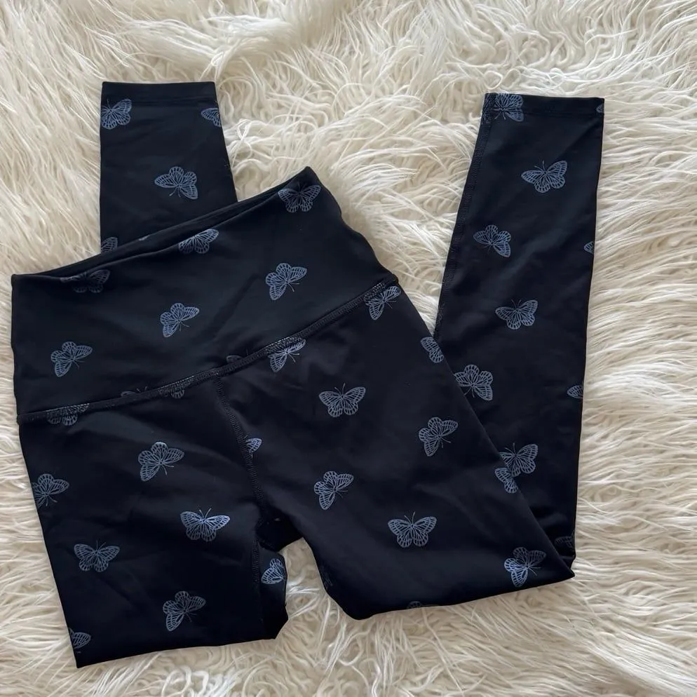 Beyond Yoga Butterfly Shine High-Waisted Midi Leggings
Size XS - Image 3
