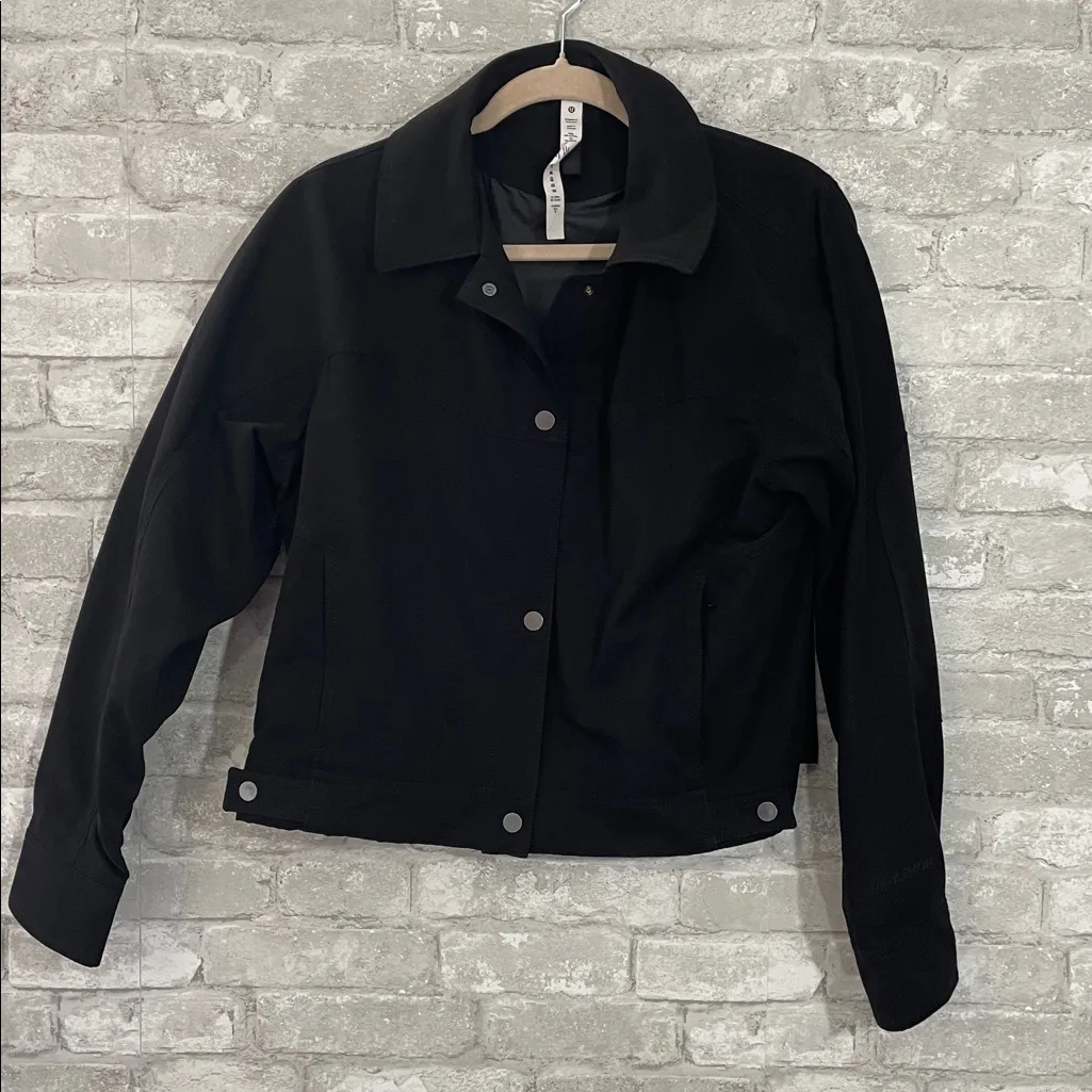 Lululemon Cotton Shirt Jacket
Black - Image 5