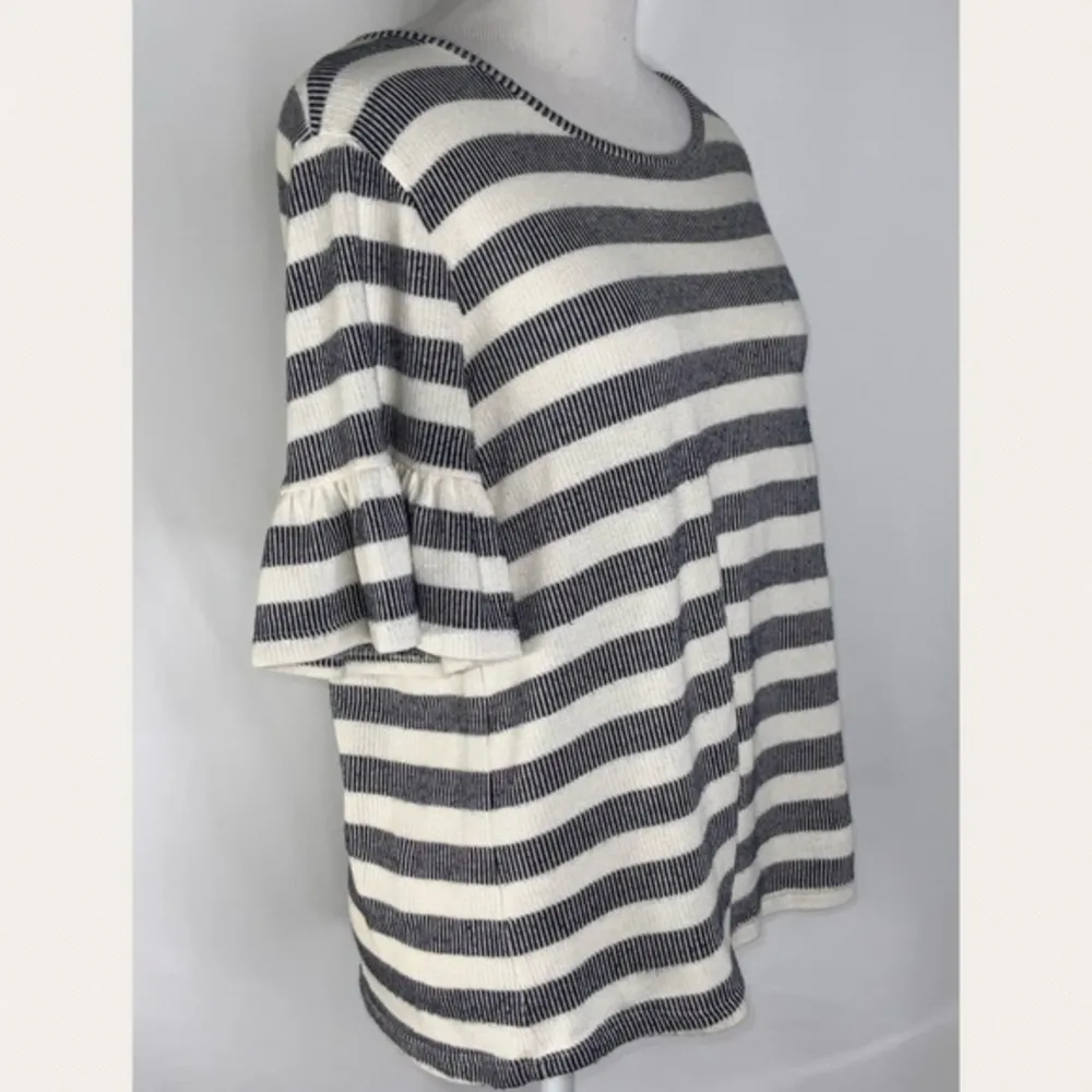 Pleione Black & White Stripe Short Bell Sleeve Stretchy Casual Top Small - Image 7