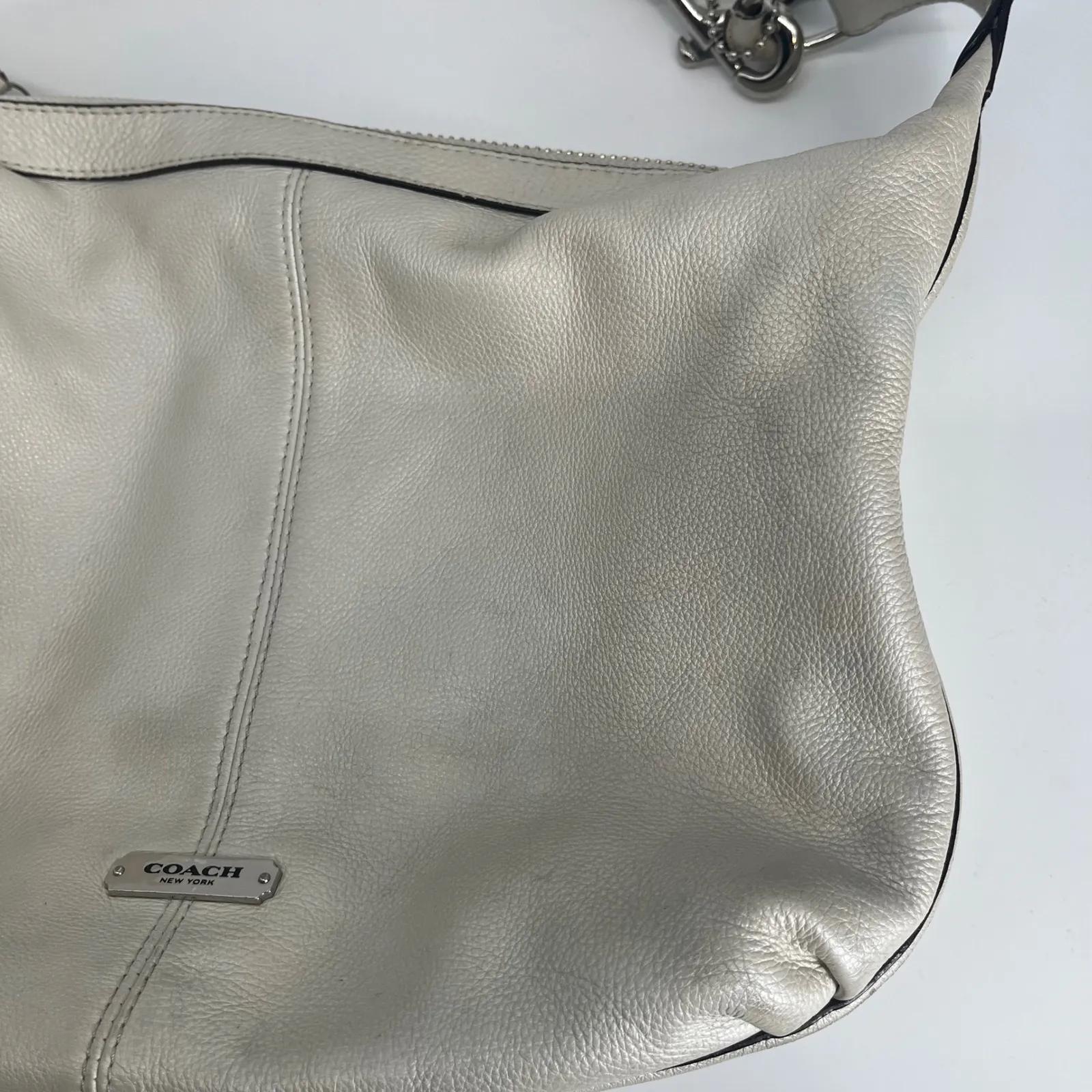 Coach Avery Pebble Leather Hobo Slouchy Shoulder Bag Beige Pearl #M1376-F23960 - Image 3
