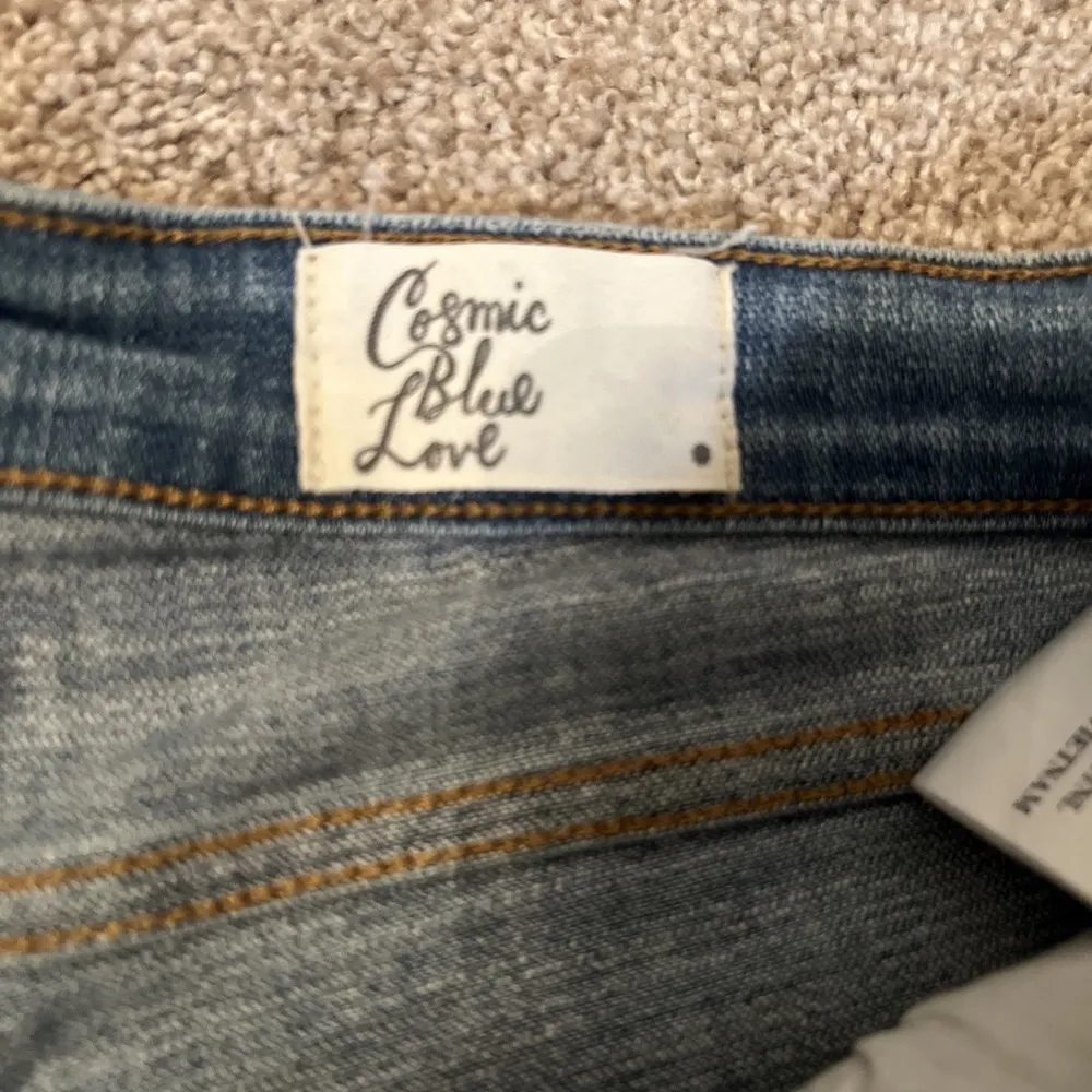 Cosmic Blue Love Jeans Womens 31 Blue Mid Rise Light Wash Straight 98% Cotton - Image 3