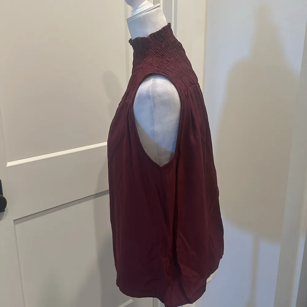 NWT Boutique Grade & Gather Burgundy Sleeveless Top Sz M - Image 3