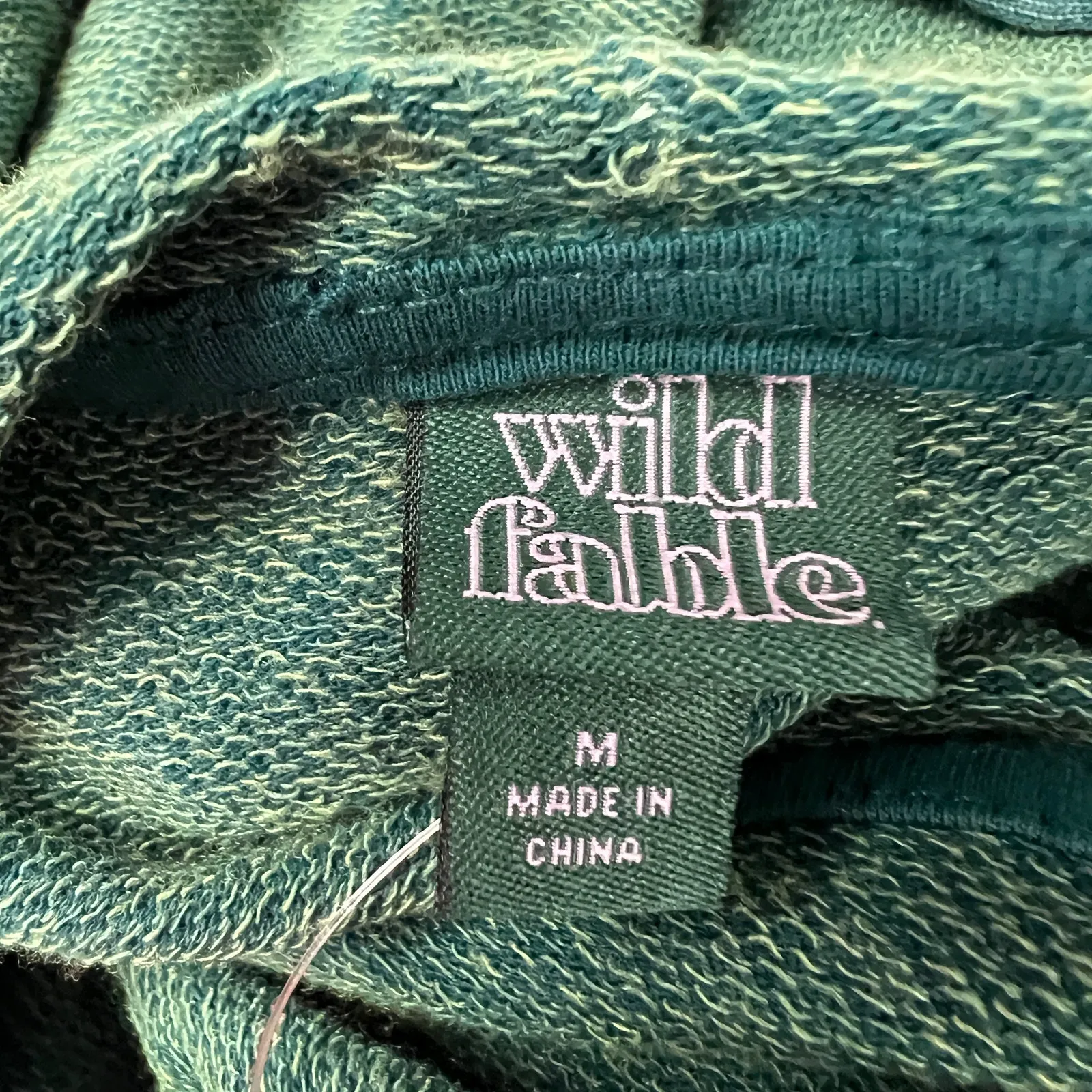 Wild Fable Women's Green Long Sleeve Seamed Hooded Sweatshirt - Medium - NWT - Image 2