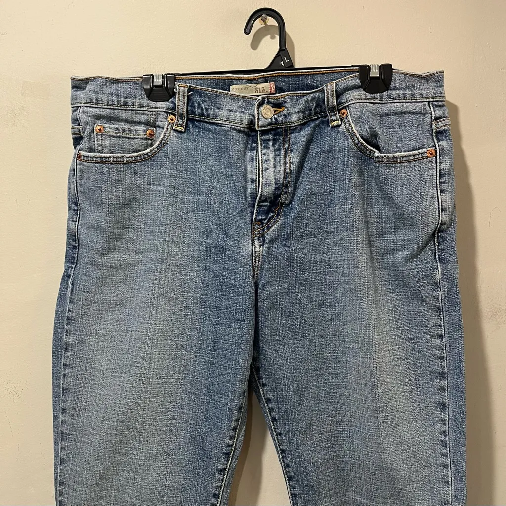 Levi’s 515 Bootcut Blue Denim Jeans Size 14M Mid Rise Light Wash 28” Inseam - Image 4