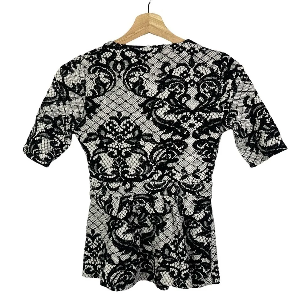 Anthropologie Postmark Black & White Lace Fitted Short Sleeve Blouse XXS - Image 2