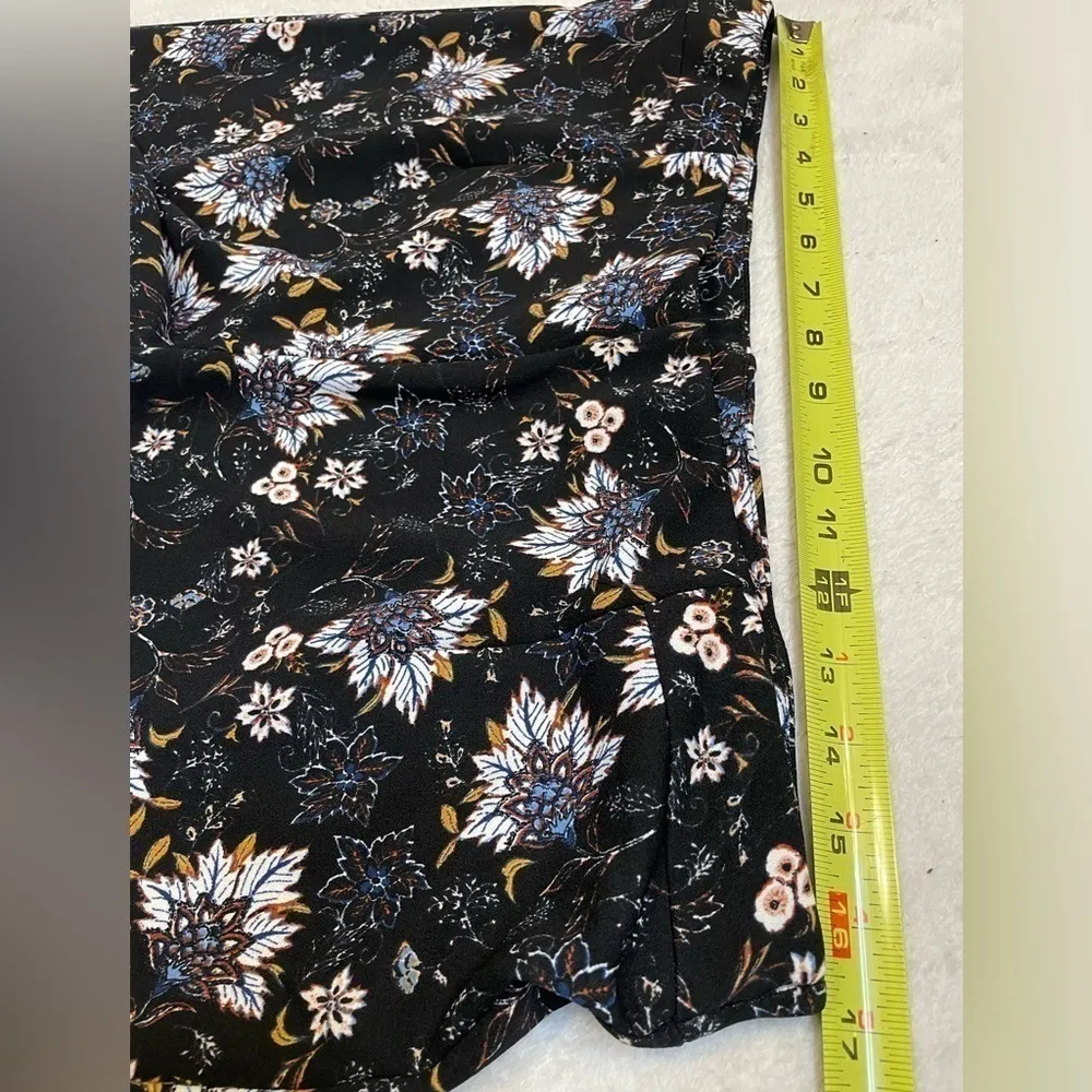 Zoe + Phoebe bohemian dress pants Stretchy Floral pattern. Size L Black Size L - Image 8