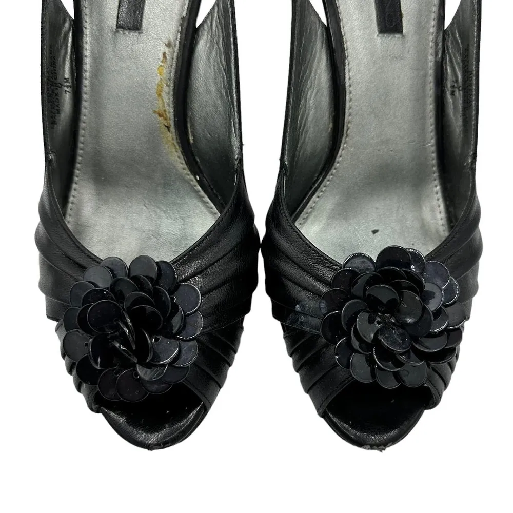 Bandolino  BDRENAY BLACK LEATHER UPPER KITTEN HEELS SIZE 7.5 - Image 4