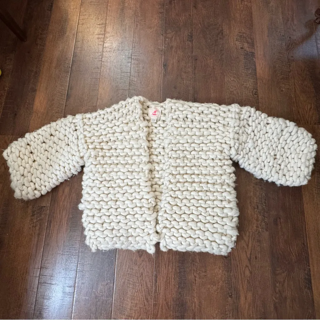 Hand knit, chunky, merino wool cardigan sweater/jacket, approx size M/L White Size L - Image 8