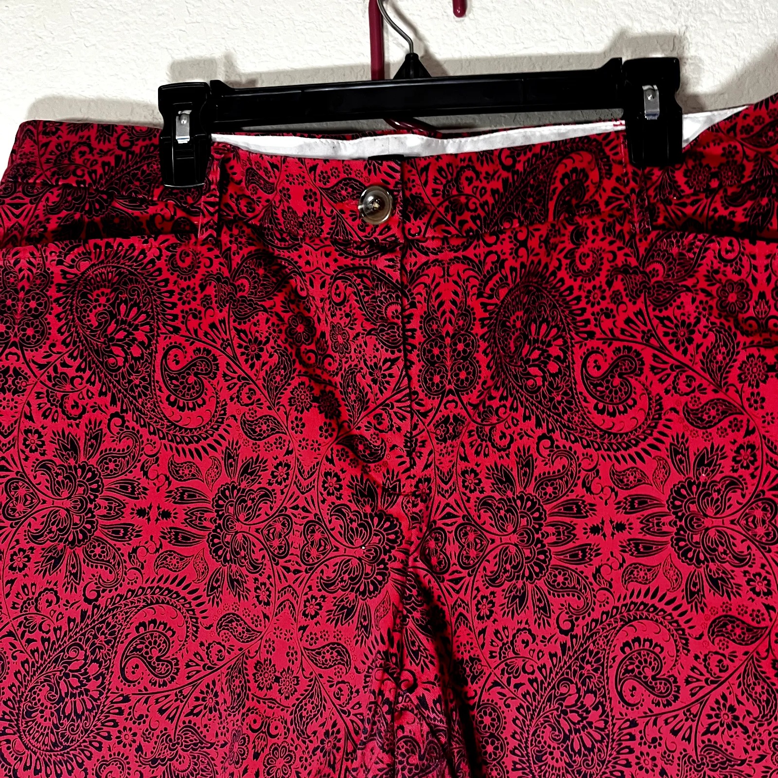 Lands End Women's Red Shorts paisley polka dot Bandana print sz 16P - Image 2