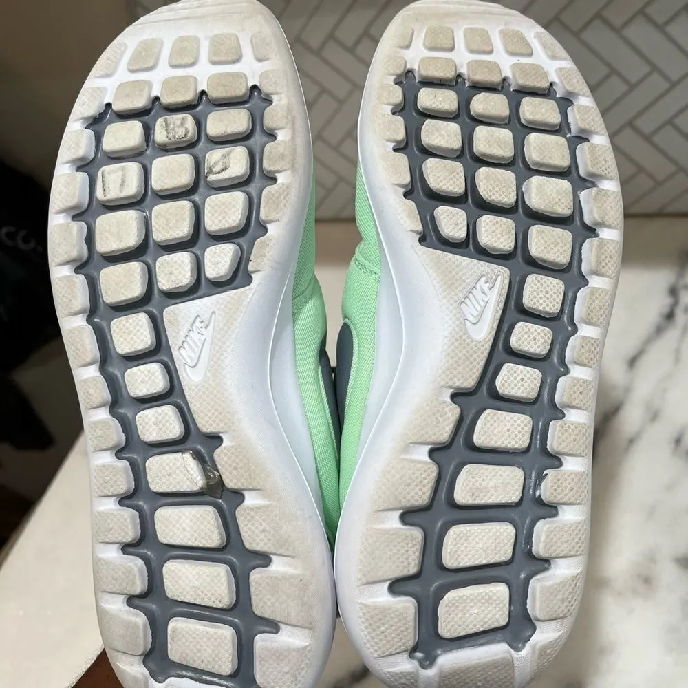 Nike Roshe Two Running Shoes Fresh Mint Green Women's Size 9 (844931-303) - Image 4