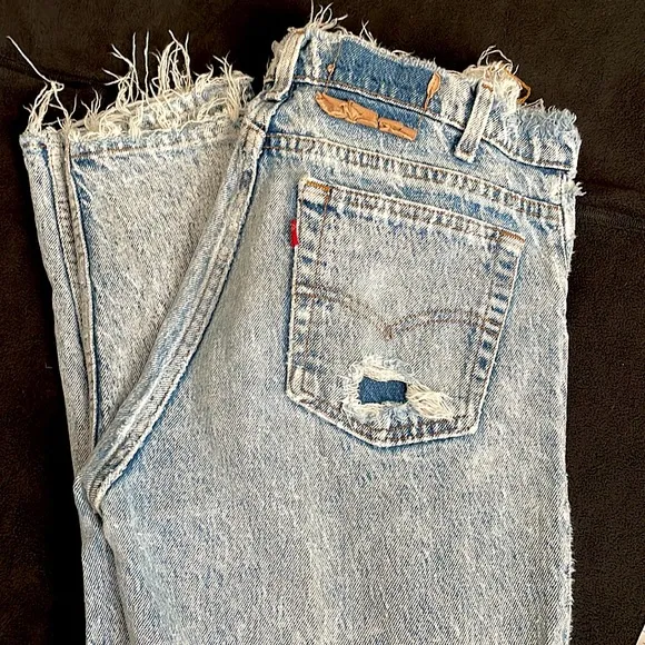 Vintage Distressed Acid wash LEVI’S - Image 2