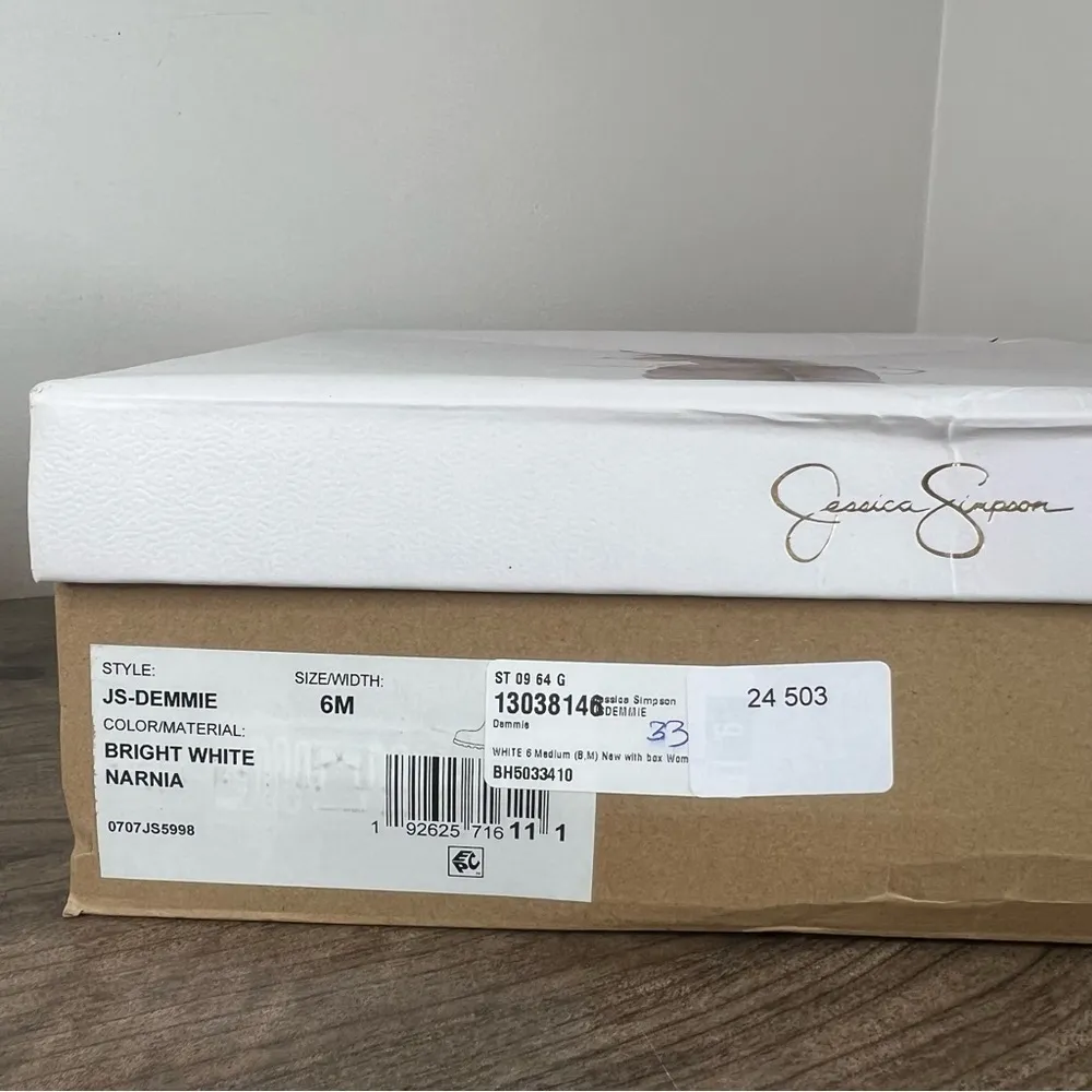 Jessica Simpson Demmie Bright White Women's Ankle Boot Size 6 #B1158 - Image 2