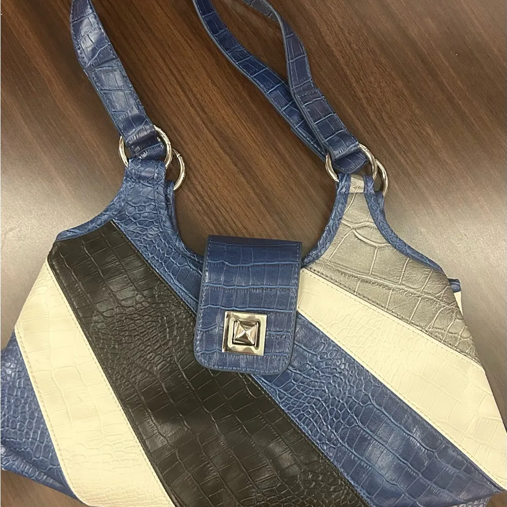 NY & Co. Blue and Black Crocodile Pattern Women's Bag - Image 6