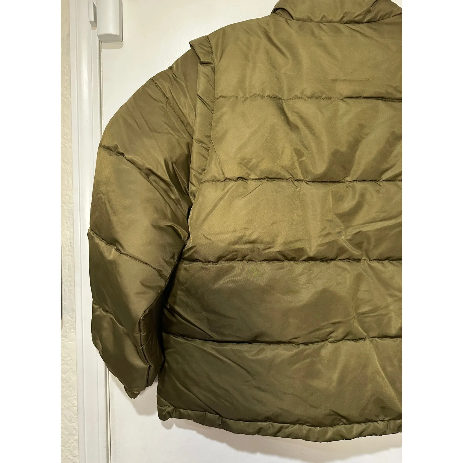 We Wore What Zip Off Sleeve Puffer Jacket Military Olive Size Medium NWT Stylish - Image 11