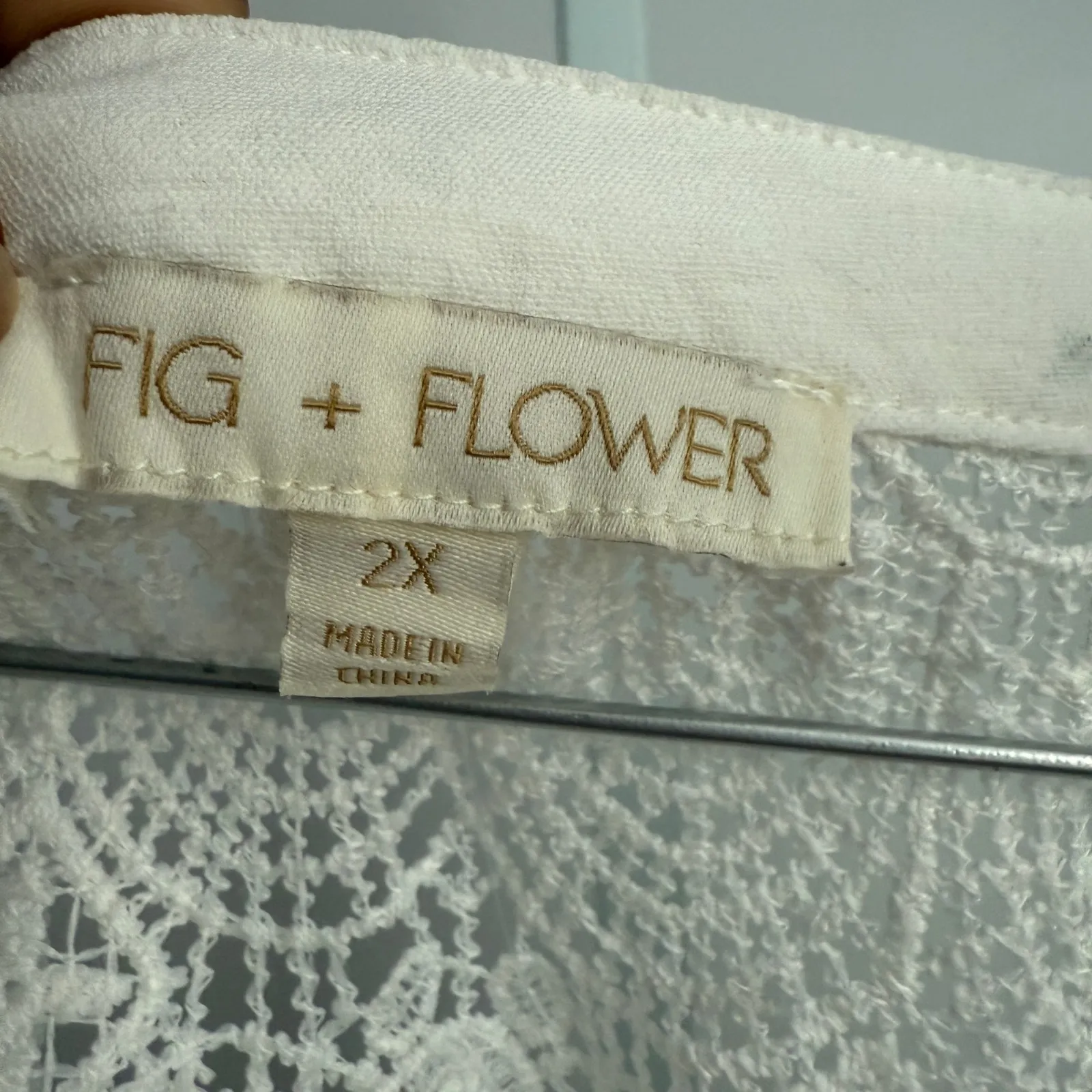Fig + Flower Women's 2X‎ Button Down Shirt with Crochet boho Blouse White Size XXL - Image 4
