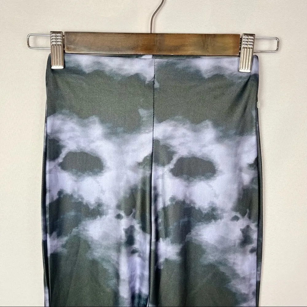 Topshop Petites Black & Purple Tie Dye Cropped Bell Bottom Pants 0 - Image 4