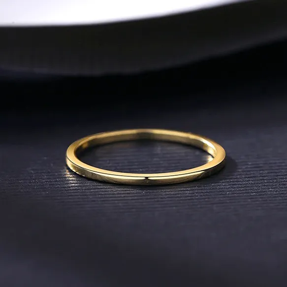 SIZE 6 18kt Gold Plated 925  Solid Band - Image 5