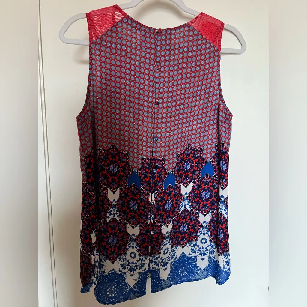 Pale Sky Women's Sleeveless Red and Blue Patterned Top Size Medium - Image 4