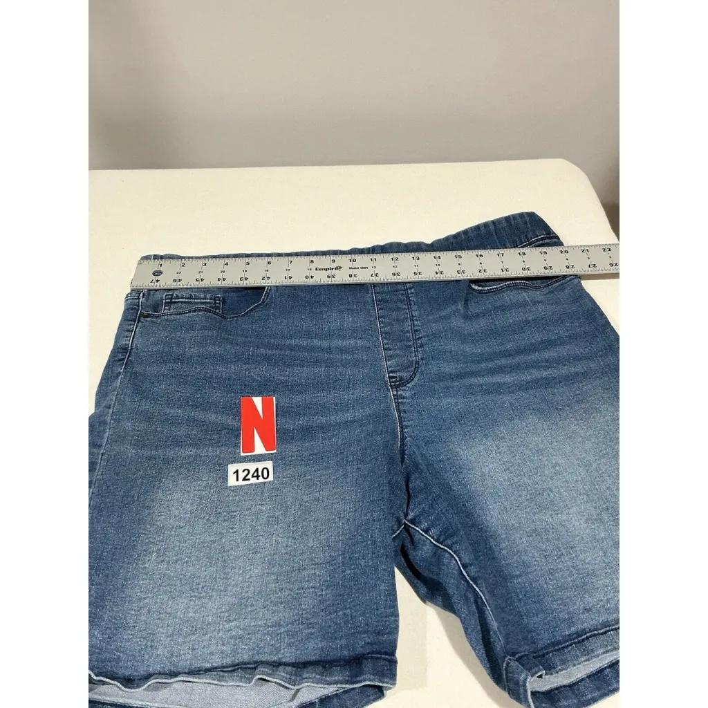 Woman’s Did Dkny Denim pull on Elastic Band Waist With Tummy Control Xxl Shorts - Image 5