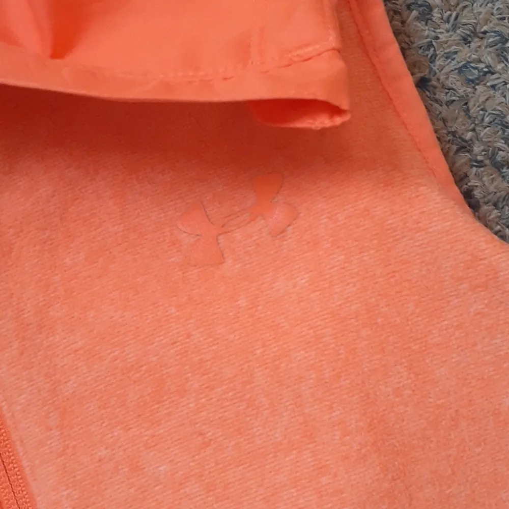Under Armour Orange Running Vest SIZE S - Image 2