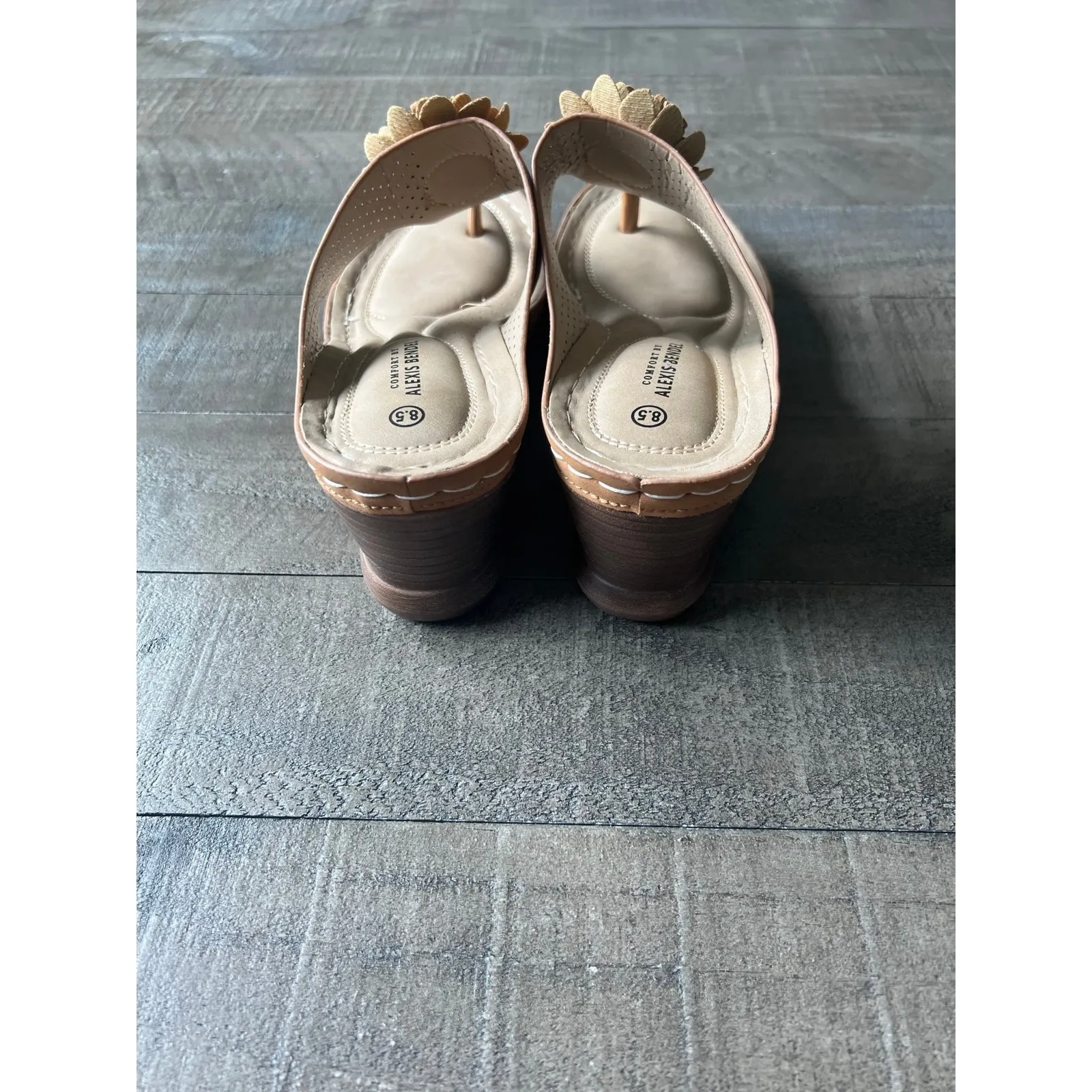 Alexis‎ Bendel Women's Brown Flower Heel Padded Sandals size 8.5 Tan - Image 4